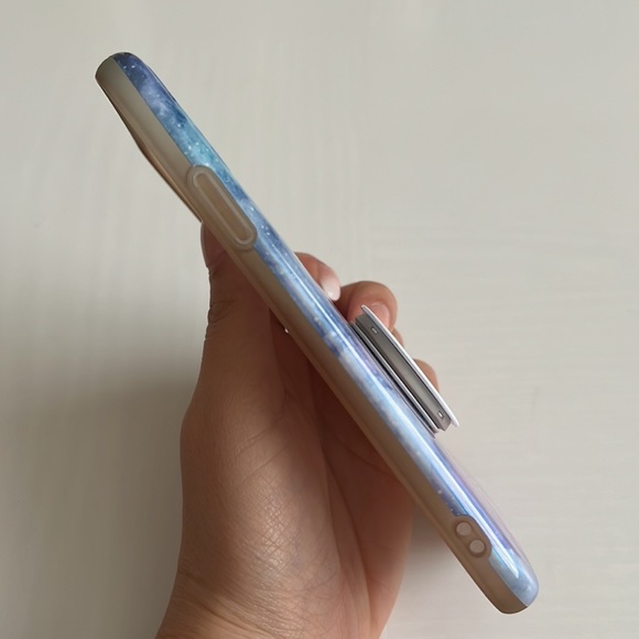 iPhone XR Case - Holographic Marble Case with Iridescent PopSocket - Picture 9 of 11